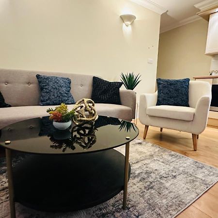 The Wimbledon Haven - Free Parking Apartment ลอนดอน ภายนอก รูปภาพ