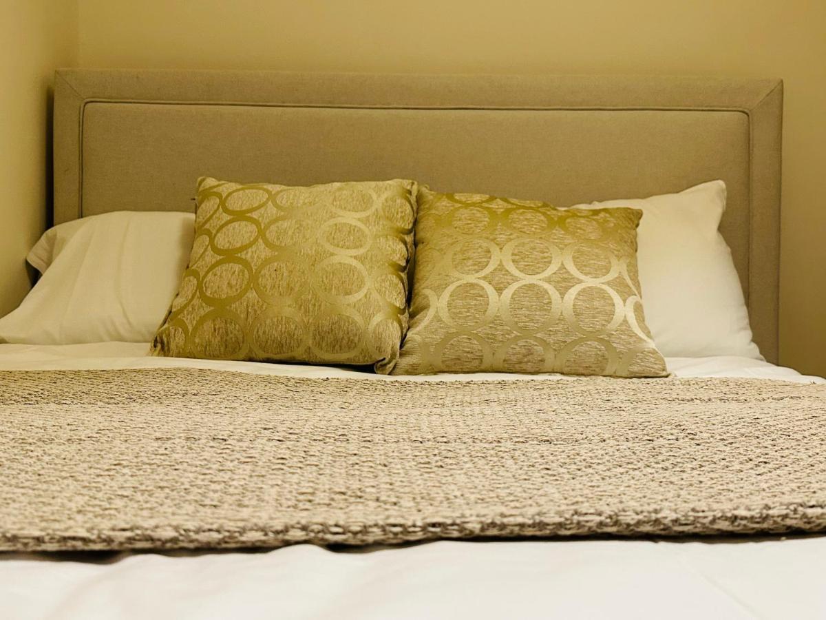 The Wimbledon Haven - Free Parking Apartment ลอนดอน ภายนอก รูปภาพ